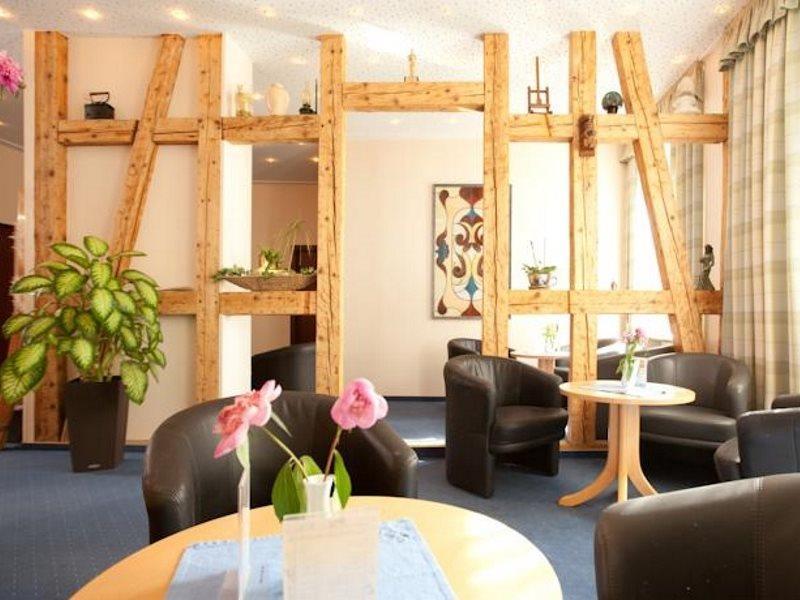Komfort Hotel Am Kurpark Бад Хомбург фор дер Хьое Екстериор снимка