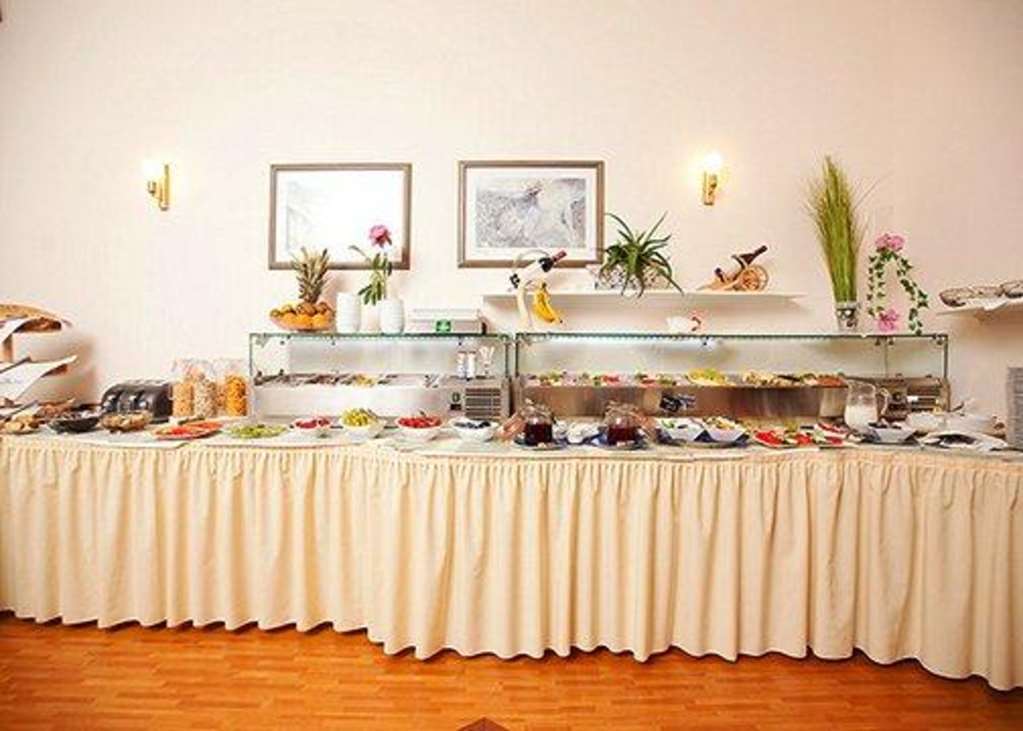 Komfort Hotel Am Kurpark Бад Хомбург фор дер Хьое Ресторант снимка